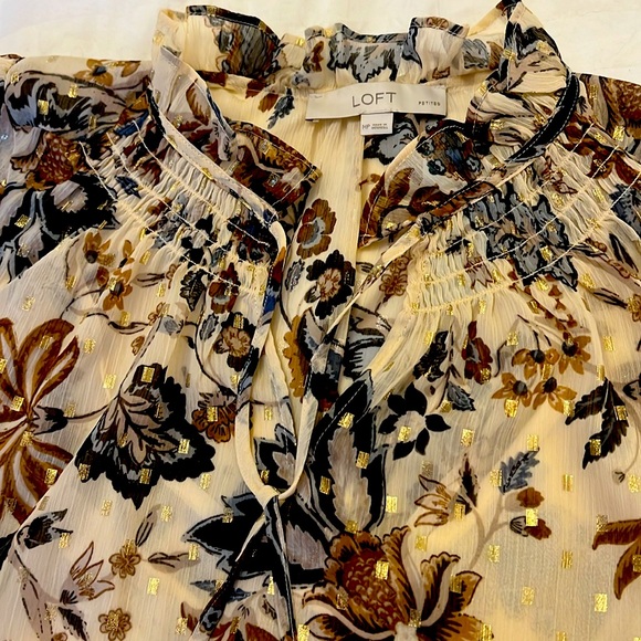 LOFT HOLIDAY BLOUSE - Picture 3 of 6